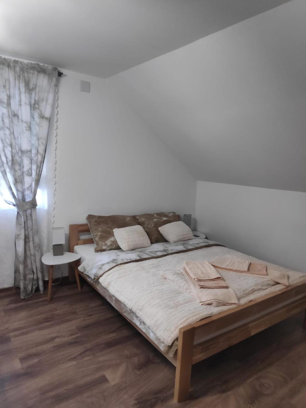 Tesla Coil Apartments Gospić Εξωτερικό φωτογραφία